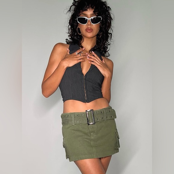 Iconic Cargo Mini Skirt Khaki - Picture 1 of 4